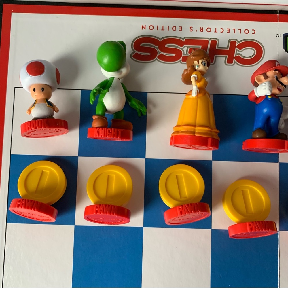 USAopoly Nintendo Super Mario Chess Collectors Edition Board Game Luigi Bowser - Picture 6 of 16
